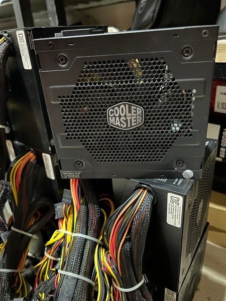 Nguồn máy tính COOLER MASTER Elite PC700 v3 700W Cũ | Non-Modular, ATX
