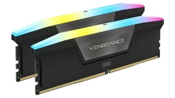 RAM Corsair Vengeance RGB 32GB DDR5 6000MHz có thiết kế tản nhiệt tiên tiến giúp giữ cho hệ thống luôn mát mẻ và ổn định